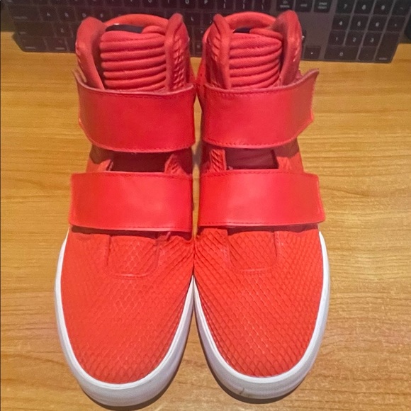 Women’s Nike Flystepper 2K3 Red mid shoes 💥 - Picture 2 of 9